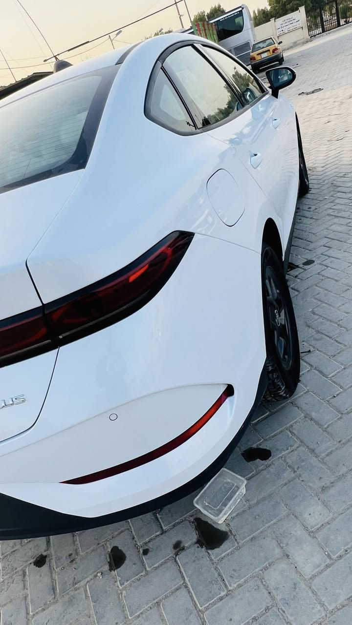 السلام عليكم
جن بلص زيروو
السياره  جديده 
 ماشيه2000 فقط يعني زيرو
السياره بوضع الوكاله ومكفوله من كلشي 
بصمه+كارت +شاحنه 
حساسات اماميه وخلفيه
شاشه جبيره
كامره خلفيه
اشاير بالمري
السعر 18300
مكاني بغداد ***********
