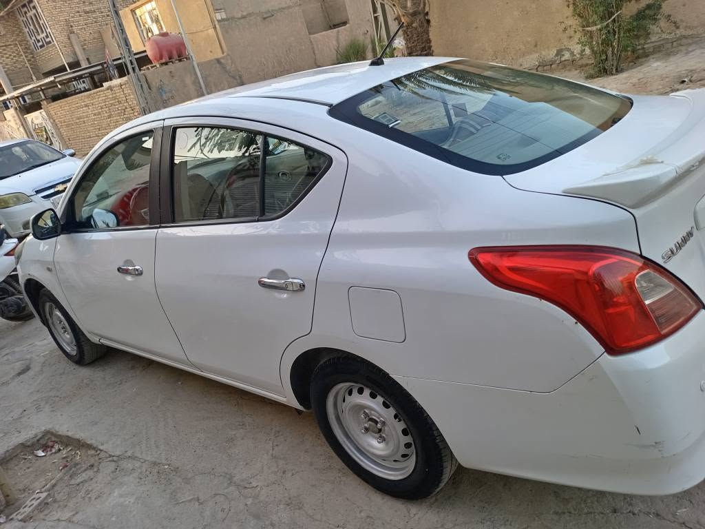 نيسان صني هندي موديل ٢٠٢٠
سياره بيه ٣ قطع صبغ بدون دواخل وبيه حالوب بالقمراه شي بصيط كير مكينه تبريد تخم تاير كله جديد مكاني نجف الكوفه العباسيه خاص مااجاوب اتصل وبالخدمه ***********
السعر ٨٥ وبيه مجال النجف, العراق
