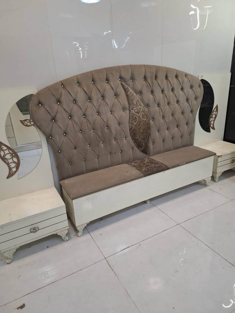 غرفه تركي 8قطع كامله ونضيفه 500سعر مكاني كربلاء المهندسين العسكري صيدليه رونق *********** *********** كربلاء, العراق
