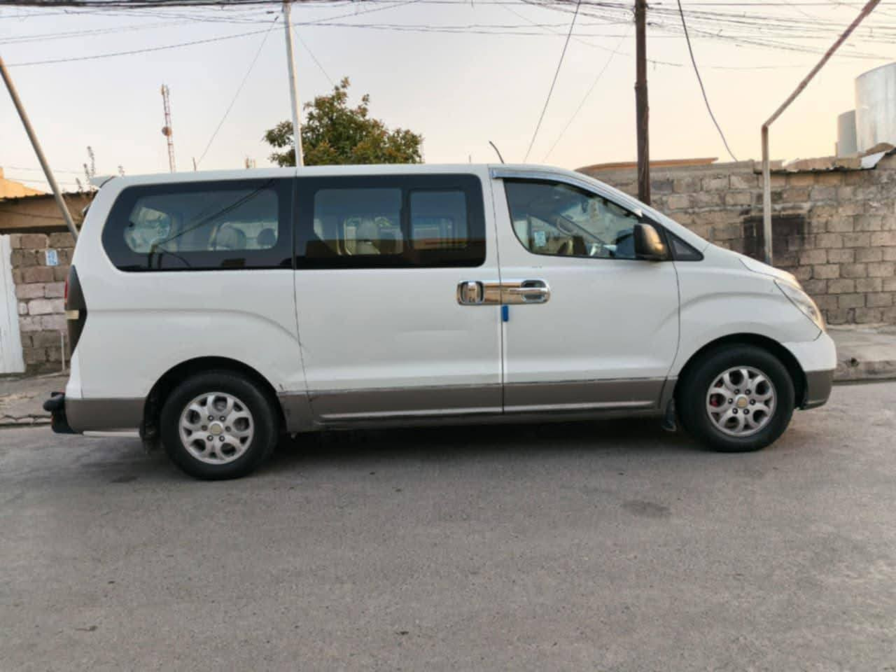 السلام عليكم استاركس مفتوح موديل ١١ بدون صبغ وبدون ضرر  رقم كركوك انكليزي محرك
هيئة وضريبة مصفرة 
سعرها ١٥٥
***********
