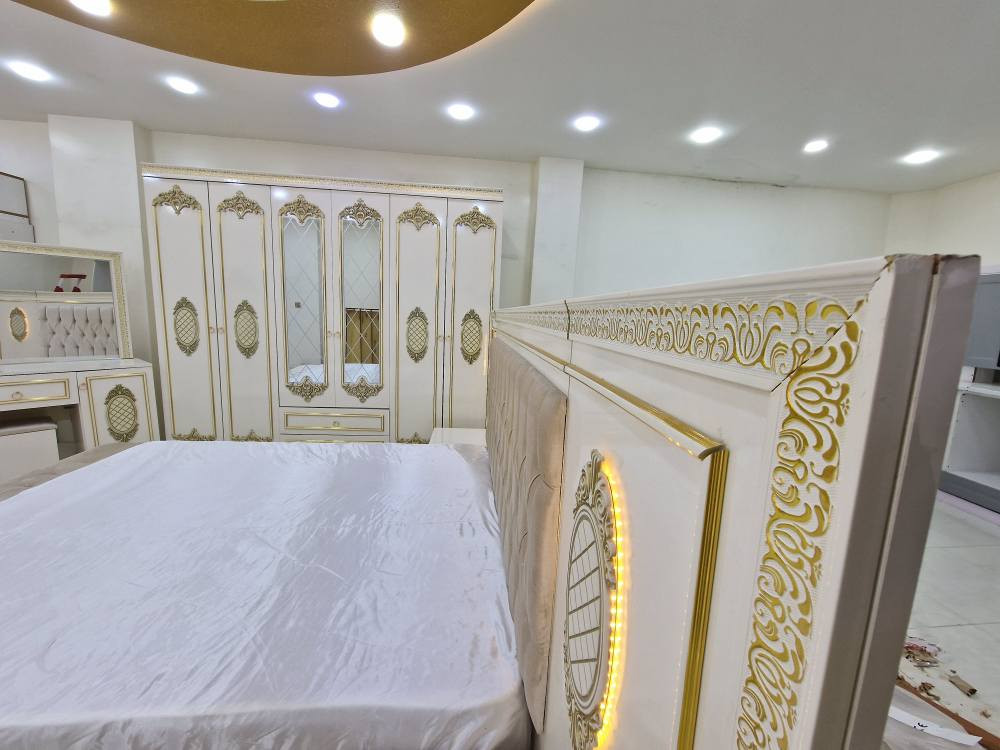 ژووری نووستنی  تورکی 9 پارچە 
زۆر جوان و پاک ماوەتەو 
450$
سلیمانی / کانی سپیکە 
*********** السليمانية, العراق
