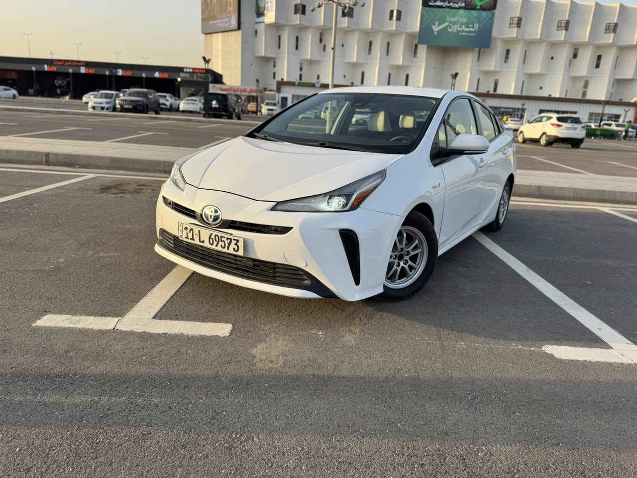 للبيع 
تويوتا بريوس هايبرد موديل 22 
محرك حجم 1800
ماشية65 الف 
الضرر موضح بلصور بدون دواخل 
شاصي ولغد مكفول 
السعر 130 وبيها مجال 
***********
