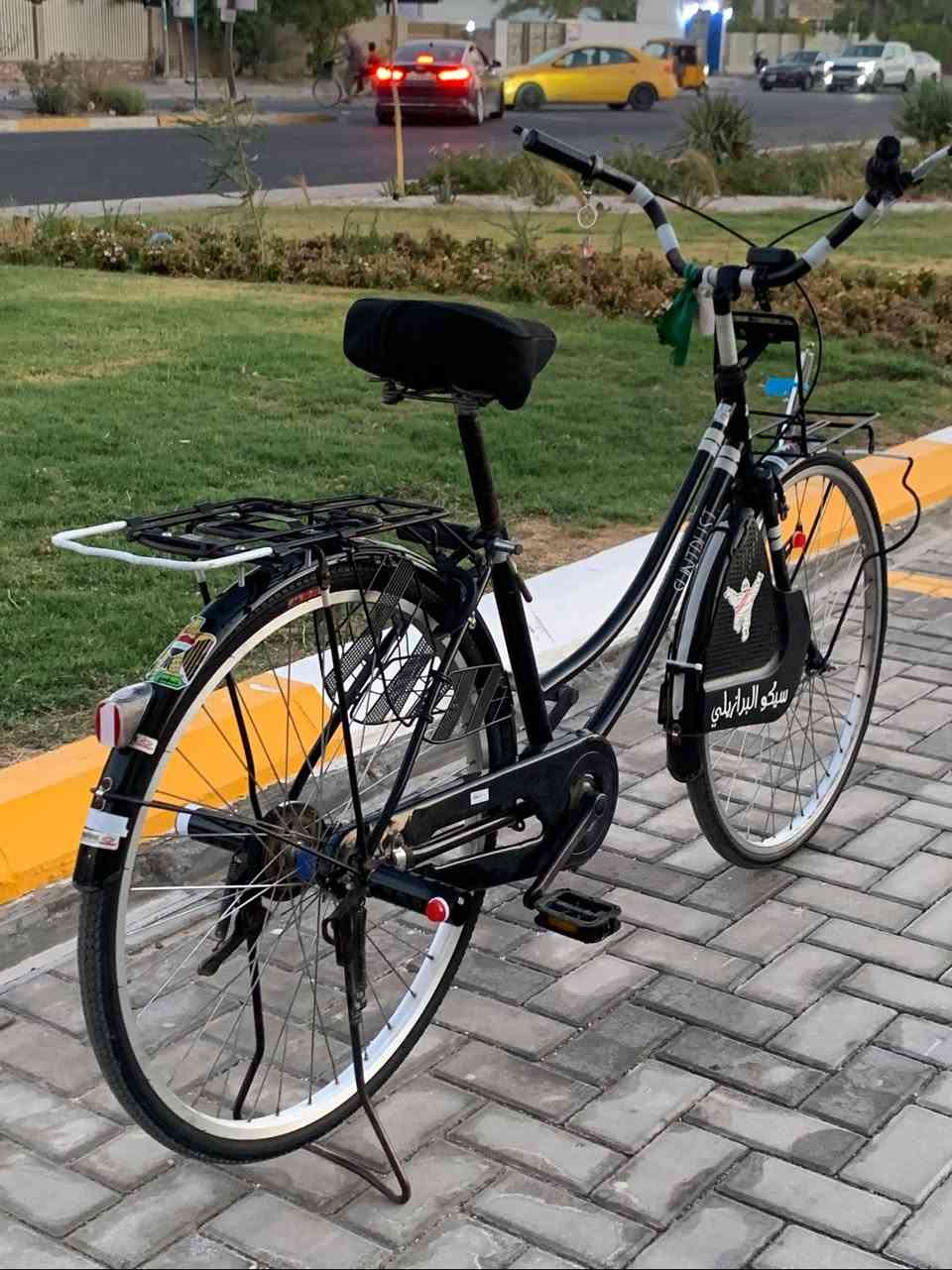 ايسكل بناتي حجم 26نضيف  موديل 18 قيم بل يرضي الله هوه وغراضه  مكان بغداد حي جهاد الالفين بايسكل كلشي مابي بلادي ***********فقط واتساب
