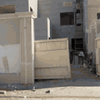 مقاولات وتجارة • تصميم تنفيذ إشراف • قرية الغدير