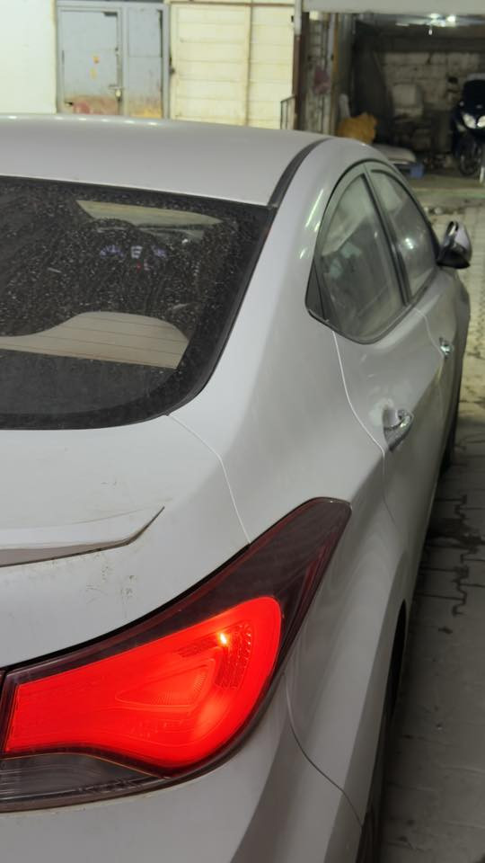 سلام عليكم
النترا موديل 2016 
وارد خليجي 
حجم المحرك 1800
كير 6 نمر 
مواصفات السياره العاديه 
فتحه 
لايتات لد 
تحكم ستيرن 
اني مغلف الكشنات والارضيه جلد 
البجم كله زنون مسوي 
ادامه للمكينه ومنظومة البانزين
 ادامه لصدر السياره كامل 
مازدات جديده 
ادامه للتبريد 
السياره بيها صبغ هلال الجاملغ الخلفي اثر ضربه 
و صبغ ع كد دائره صغيره با بنيد بسبب سوء غسل وكع الصبغ وصبغتها دائره صغيره 
السياره ماشيه 105 الف 
سعرها 132 وبيها مجال 
***********
