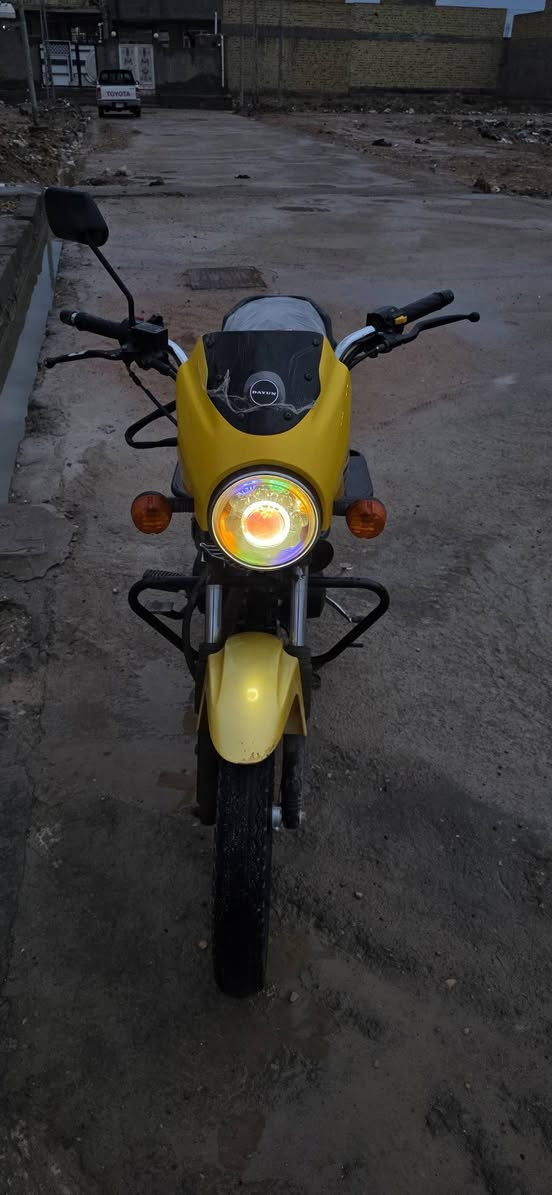 دايوان نفخ موديل 23 مرقم وكامل سنويه ب اسمي لوحات موجوده دراجه مكفوله كفاله عامه مابيه اي مشكله كهربائيات كله شغاله فقط التانكي مزلغ بس هاي بيه غيره مابيه اي خلل مكاني قلعه سكر سعره مليون و ٩٠٠ وبي مجال 
***********
