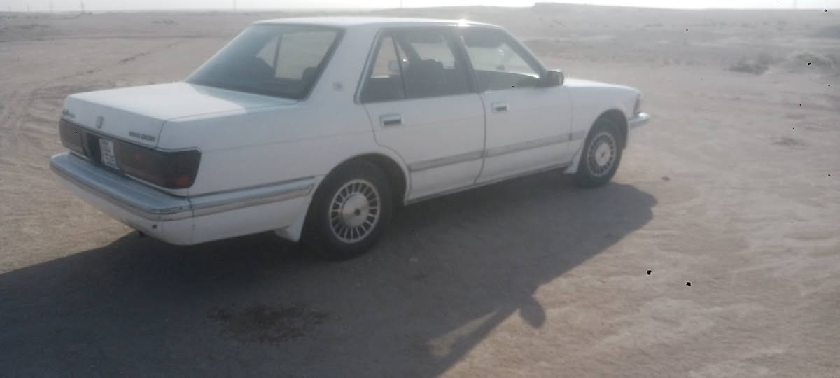 سيدان أيسر ابلاد اوتوماتيك موديل ٩٠ السياره ابلاديه مكفوله كفاله عامه تخم تأير  حداديه جديده تبريد شغال السعر ٧٧ وبيه مجال المكان سوق الشيوخ ***********
