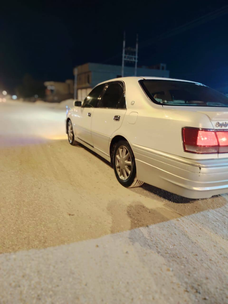 ملكة 2001
شاصي71 
كفالة عامة 
محرك فيفتي 
وكالة فقط  رقم صلاح الدين 
مامدفوع كمركها 

 كير ومكينة حدادية تخم تاير كهربائيات كلة جديد وضع الشركة 

مكاني بابل 
السعر اتصل وبيك خير وتدلل

‏‪***********‬‏
