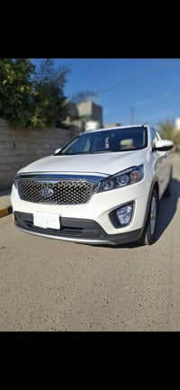 سورنتو أمريكي موديل ١٦ للبيع السياره تخم تاير تحكم ستيرن ٦سلندر ٧راكب ...