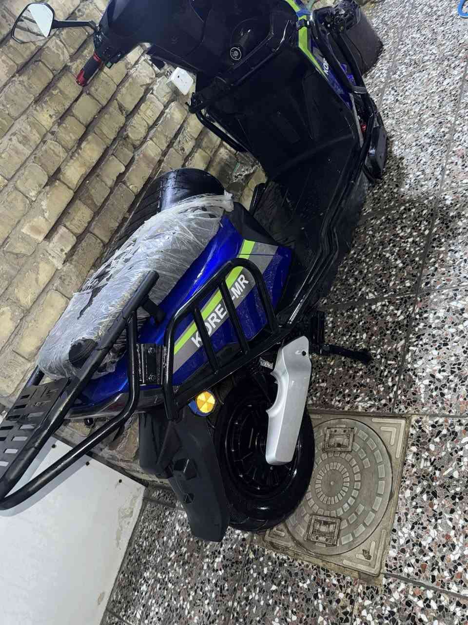 دراجه شحن للبيع Korea MR موديل 2025 بصمه وثنين سويجات فول الدراجه 6 بطاريات ملفه 2500 جديده الدراجه استخدام شهر ونص  4 نمر سرعه الكامله 99 دبل اشاره رماش نشره  R يرجع كامله السعر مليون و50 عنوان بغداد الزعفرانيه رقم ***********
