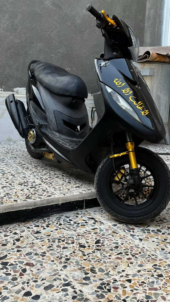 سلام عليكم شباب دراجه ماكس عدله لبيع شباب مستعجل على بيعته محتاج فلوس الدراجه بلادي 49سعر 475 دراجه خير من الله مكاني بغداد رقم الهاتف ***********
