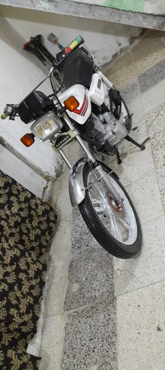 السلام عليكم
سيفان 5 كير مديل 2021 الدراجه نضافتهه شوفت عينك 

نضيفه ماعايزه شي أوراق سكنر مكاني نجف الشراي يتصل وبي خير ويدلل السعر ٤٠٠ وبيهه مجال للإستفسار الاتصال ***********
