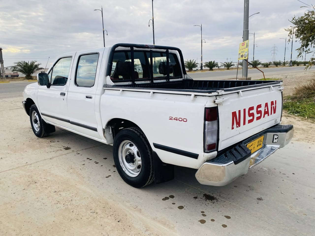 نیسان پیکاب٢٠٠١
٤٨گلا قوفلی
ناووسوور

براوەی دووبەی 

چوار جام کارەبا

ئاوئینە کارەبا ئسترات خاسە

کابریتەیە هەر بە بۆنی بانزین ئەروات😂

هەمووگیانی بەشەرتە چەکووش بە گیانیەوە نییە 

سەیارەکە براوەیە تە نیا کەفیلی الی مە دەنی هەیە 

شوین کەلار 

ژ:م:***********
