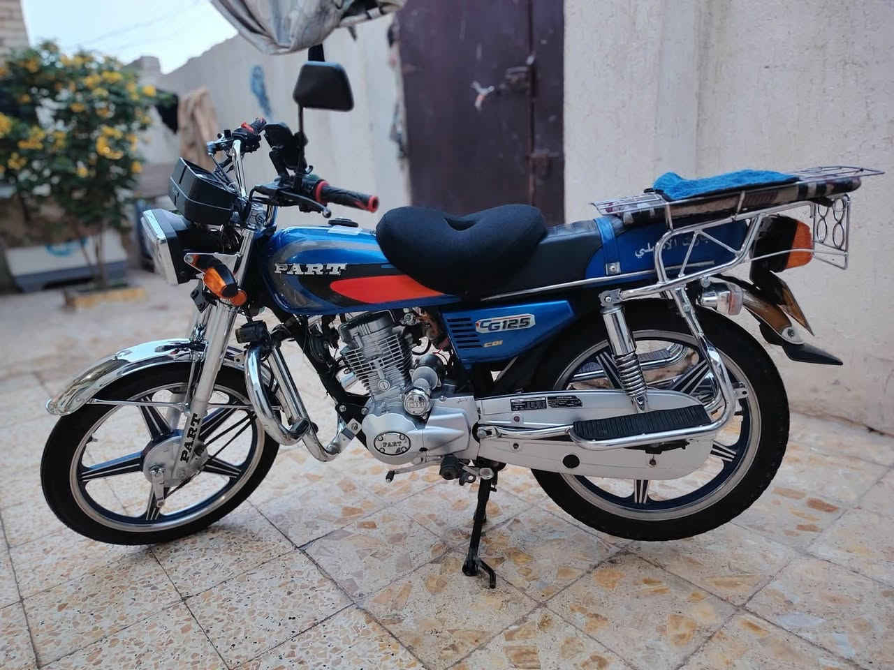 بارت للبيع رقم وسنويه ما مفتوحة كله بلاد مديل 23 كهربائياته كلهه شغاله سلف هندر اشاير كامله سعر 1750بيه مجال للشراي مكان ناصريه ازديناويه
اخوان مكلف بنشر هاذه رقم راعيهه  ***********
