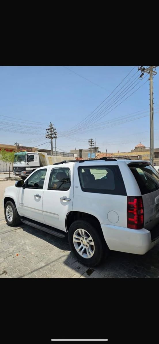 للبيع شفروليه تاهو LTZ موديل 2009
اللون: أبيض
فئة LTZ (فل أوبشن)خليجي رقم شمالي وكاله عامه أو تحويل
محرك و كير خير من الله ، جلد، فتحة سقف، مقاعد كهربائية مع تبريد وتدفئه، نظام صوت Bose، مثبت سرعة، حساسات، السيارة بحالة جيدة، والسعر235$ قابل للتفاوض للجادين للاستفسار 
***********
