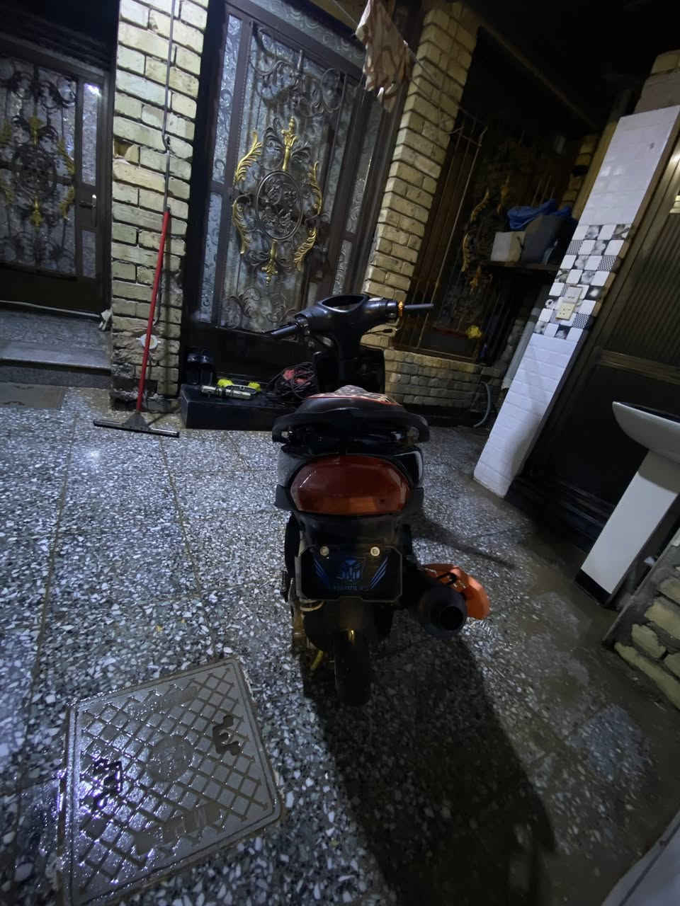 سلام عليكم ماكس عدله للبيع •
دراجه بيه تزويد 
المكينه اول فتحه اله على ايدي والدهن الي تديره اله امزويل 
مختصر الحجي تعال و گلب براحتك 
الدراجه مثل ما معروضه بل صور 
المكان الدوره *********** بي واتساب
