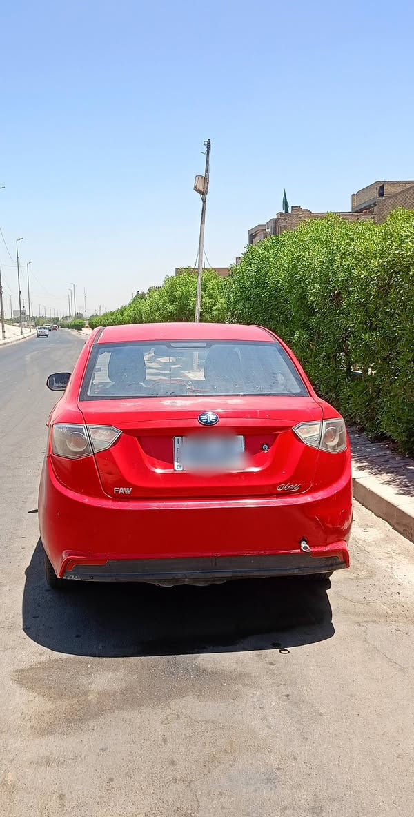 للبيع فاو اولي خصوصي محور محرك وگير ياباني مال بيكاجيو خير من الله تبريد ثلج صدر جديد كاملة وجاهزة من كلشي مابه نقص موديل 2014 رقم كربلاء بأسمي سكني بغداد يصير تحويل ملكية من بغداد ثاني يوم مباشر هزة جديدة لسنة 2027 ما عليها اي غرامات سنوية ما نافذة لمعرفة السعر والتفاصيل المراسلة على الواتساب ***********
