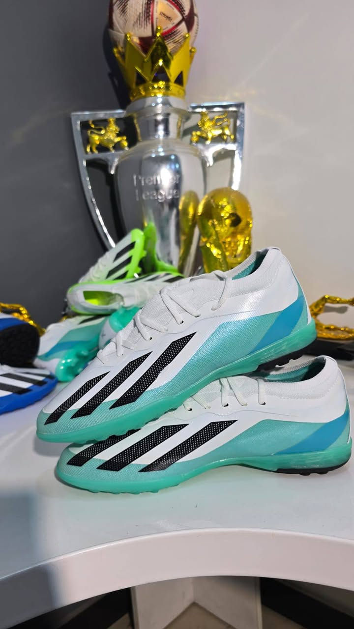 زبائننا الكرام
حذاء اكس المحبب قاعده جلاتين اصلي 
القياسات من 40الى 44
للحجز والاستفسار يرجى مراسلة الصفحة ♥️


**إذا كنت صاحب هذا الإعلان وتريد حذفه لأي سبب، رجاءا أرسل رسالة إلى الدعم الفني**