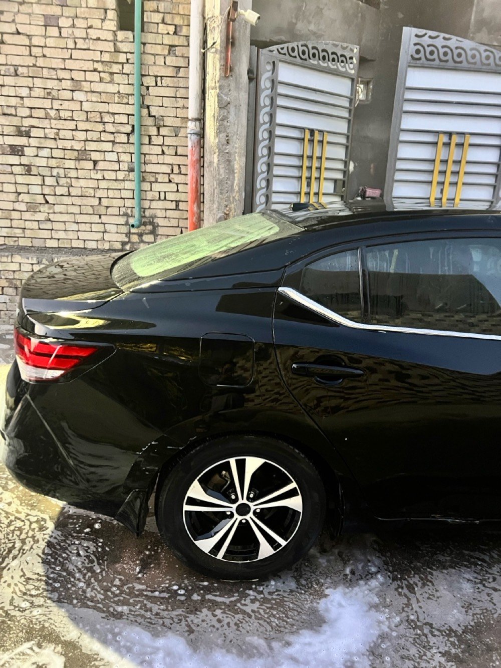 سنترا مديل 21 للبيع او مراوس
سياره فول مواصفات
بيها شخوط بالقماره مثل ما موضح بالصور 100 وبيها مجال