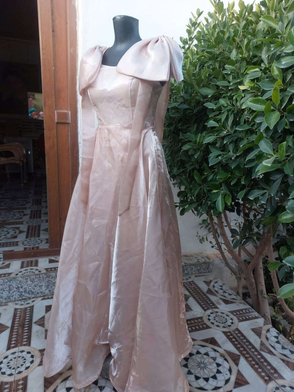 شلعه للبيع متوفر توصيل فستان نضافتهن ١٠٠٪؜ سحاباتهن نضافتهن كله 100%


**إذا كنت صاحب هذا الإعلان وتريد حذفه لأي سبب، رجاءا أرسل رسالة إلى الدعم الفني**