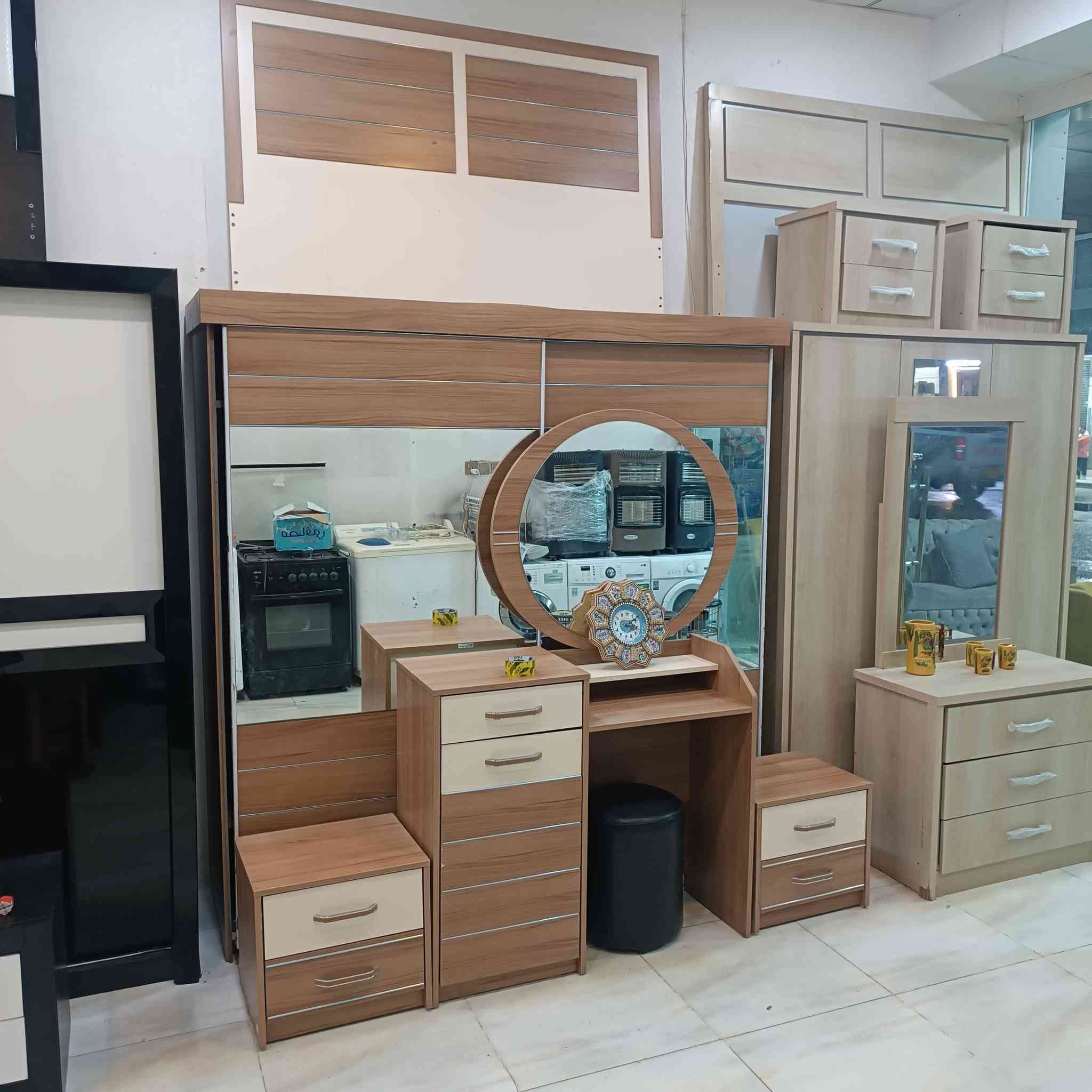 غرف نوم تركيه فول نضافه للتواصل على الرقم ***********0
