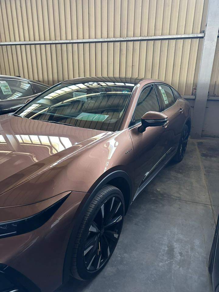 سلام عليكم ورحمة الله  للبيع كراون ماجستا الفول 1/1 ومعروفه مواصفات الماجستا موديل 2024 وكالة ساز رقم بغداد ماشية 7000 زيرو لون شمباني مغلفة bbf يم صادق الخطاط موقع السيارة ديوانية معرض البعاج السعر 63 مليون 
تواصل ***********- ***********
