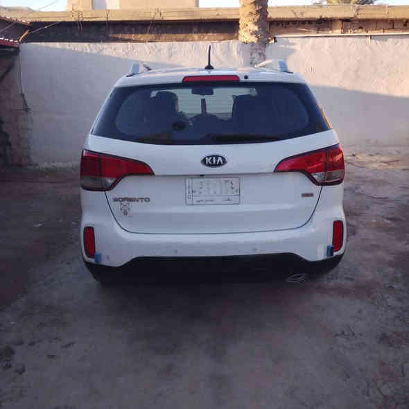 اذا تنطيني نص بنص فلوسها بوعدة هم ترهم 
سورنتو ١٤ 
وارد امريكي 
نضيفه مال بيت 
حادثها بنيد وجاملغ 
بغداد ابو غريب الحمدانية 
وتفاصيل اكثر الخاص مفتوح 
***********
