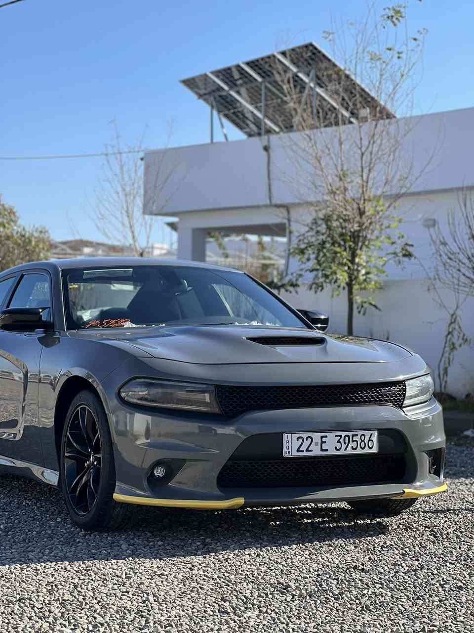 ﷽
دوج جارجر2018 (SXT)
مواصفات 
كشنات کهرباء
الحسسات الخلفية 
كاميره دواره 

سيارة بيها جاملغين صبخ و بونيد و داعاميات محدث GT 
بدون داخل و بدون شاصى و لوغد 
تحويل شرط
سعر (188)$
المكان اربيل

رقم تليفونى ***********
***********
