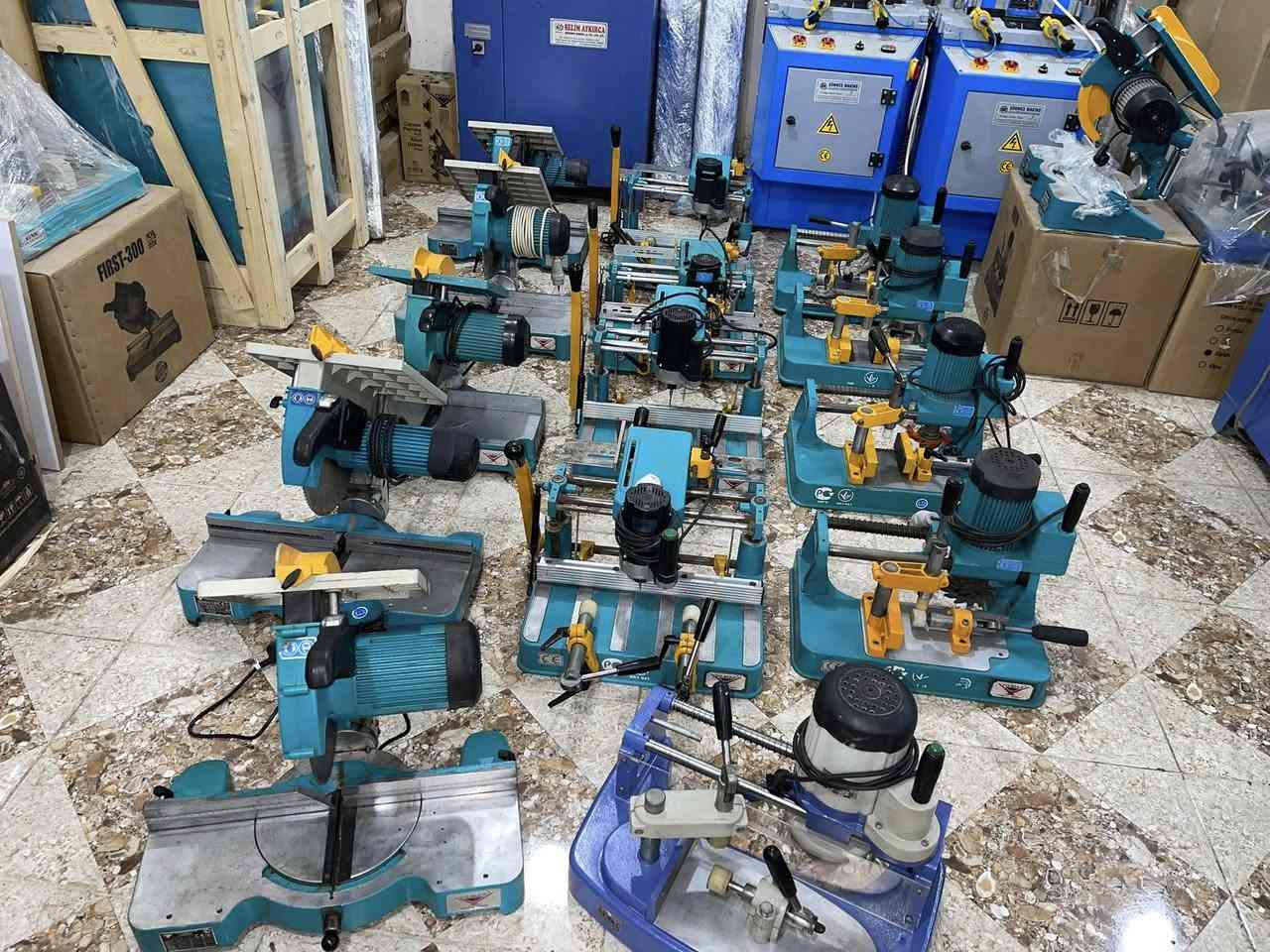 معامل المنيوم مستعمل نضيف كله يلماز ***********
