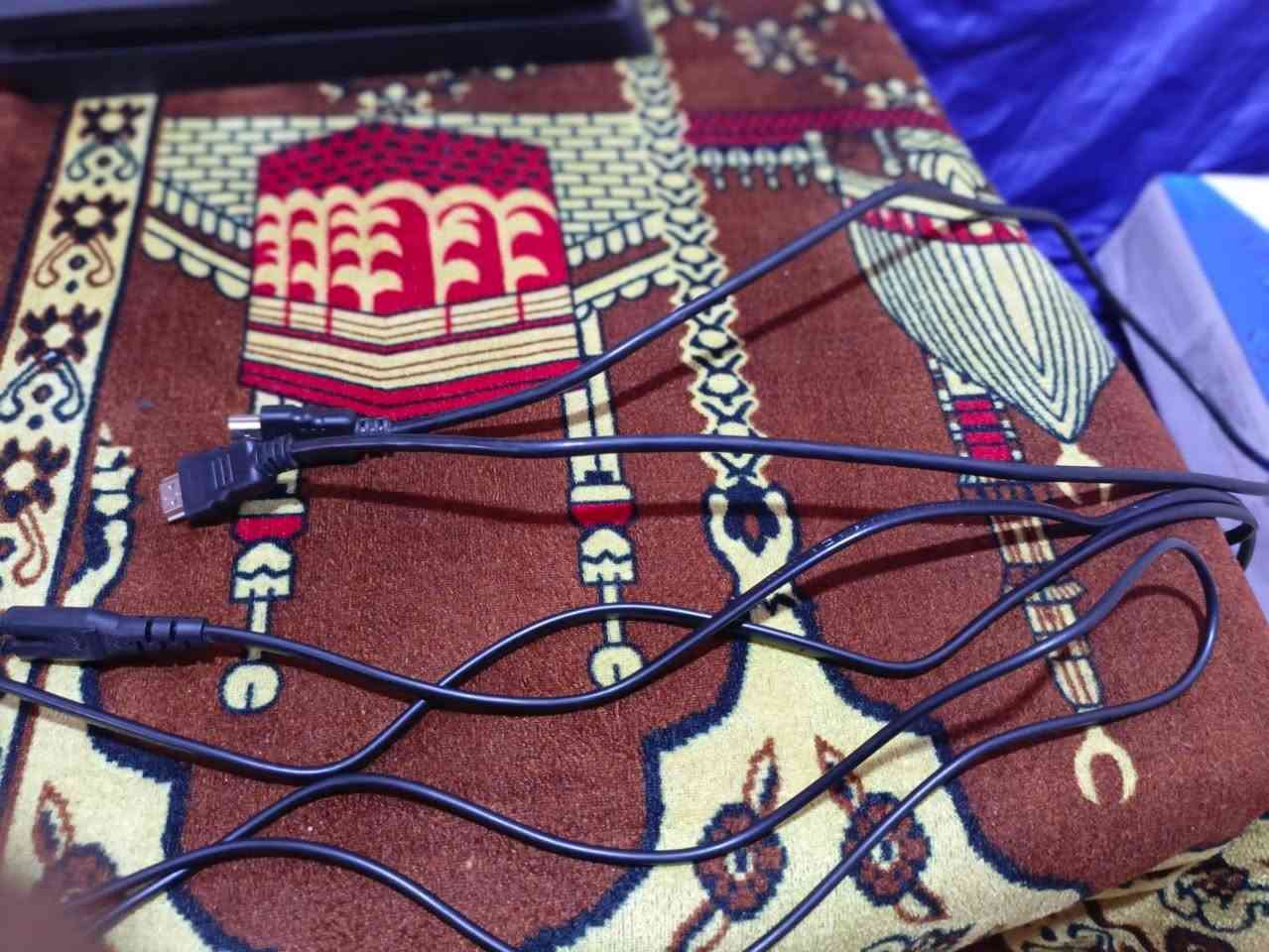 سلام عليكم 🎮 بلي فور سلم للبيع – جديد بالباكيت، ما مستعمل 🎮  والله العظيم 
📦 يحتوي على 3 أقراص، كامل ومكمل، ما بي أي نقوصات
الأقراص (3):
جيتي أي فايف – GTA V
بتا فيلد الجزء الأول – Beta Field Part 1
فيفا 19 – FIFA 19
الجوستكات: 2 🕹️ السعر 250 وبس مجالل وتدلل
💯  جديد بالكامل، كلشي موجود 
المكان البصرة شط العرب جزيرة الاتصال على الرقم ***********
