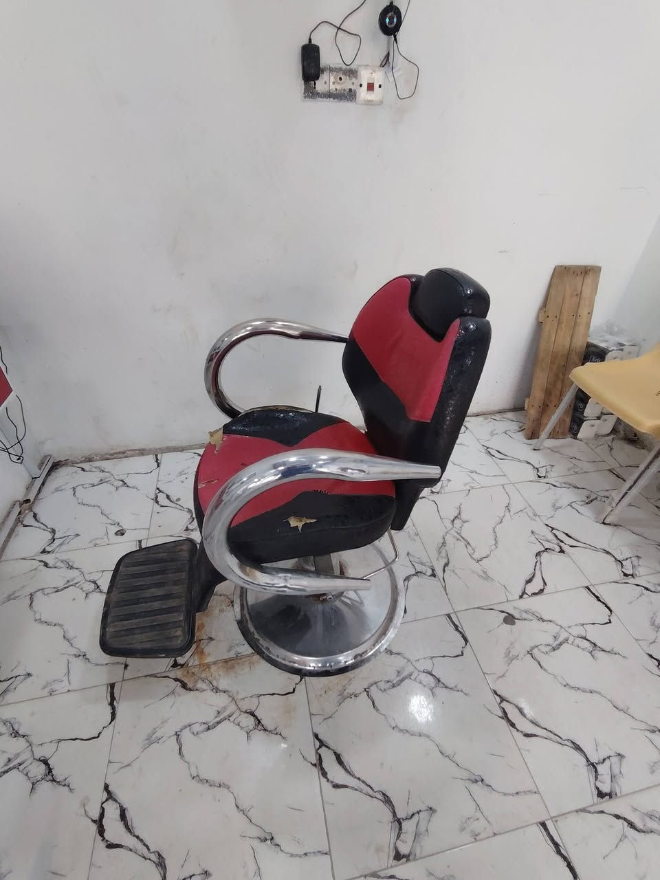 كراسي عداتت ثنين او مريات عداد ٣


**إذا كنت صاحب هذا الإعلان وتريد حذفه لأي سبب، رجاءا أرسل رسالة إلى الدعم الفني**