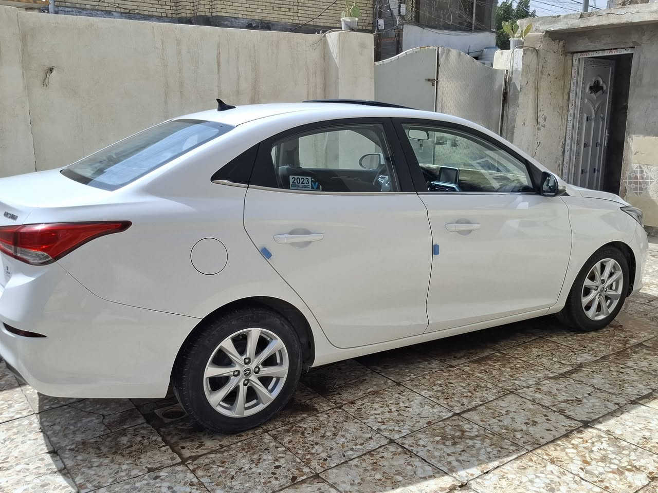 سلام عليكم  
 للبيع شانجان ايل سفن موديل ٢٠٢٣ سياره بعده بوضع شركه مكفوله كفاله عامه لا ضربه ولا صبغ ولا تبديل فقط صبغ بسيط مسافت شبر بل جاملق خلفي فقط ولباقي كفاله كير ومكينه بوضع شركه 
محرك  ١٥٠٠ كيو وتو فوول مواصفات 
ماشيه ٩٠ألف فقط سياره جاهزه بدون اي نقص نضيفه بعد احلا من صور 
رقم بغداد 
مكاني بغداد المشتل شارع المدارس 
رقم الهاتف ***********
ملاحضه ما ممتواجده على نت
