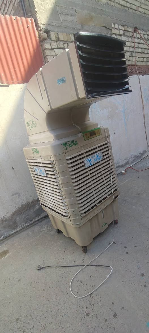 سلام عليكم كنفيره الوحه السعودي الأصلي حجم كبير ضخمه 3سرع تفع كلش قوي كامله عل فحص سعرها 200 مكاني الشعب رقم *********** واتساب
