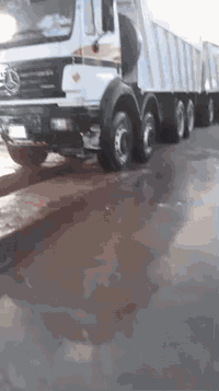 ‏للبيع لبي مكينة 44 مجموعة جيف تلفزيونية كير 210 بديات مايلر رأسه عربانة حدادت سعد الدلفي برماغ أبو  الربع عربانة أربع دناكير 16 ألماني سيارة بلادية ￼جاهزة للعمل ما بها أي نقص ذرعها 40 متر و تلاوة 50 متر  السعر ٨دفاتر   ***********
