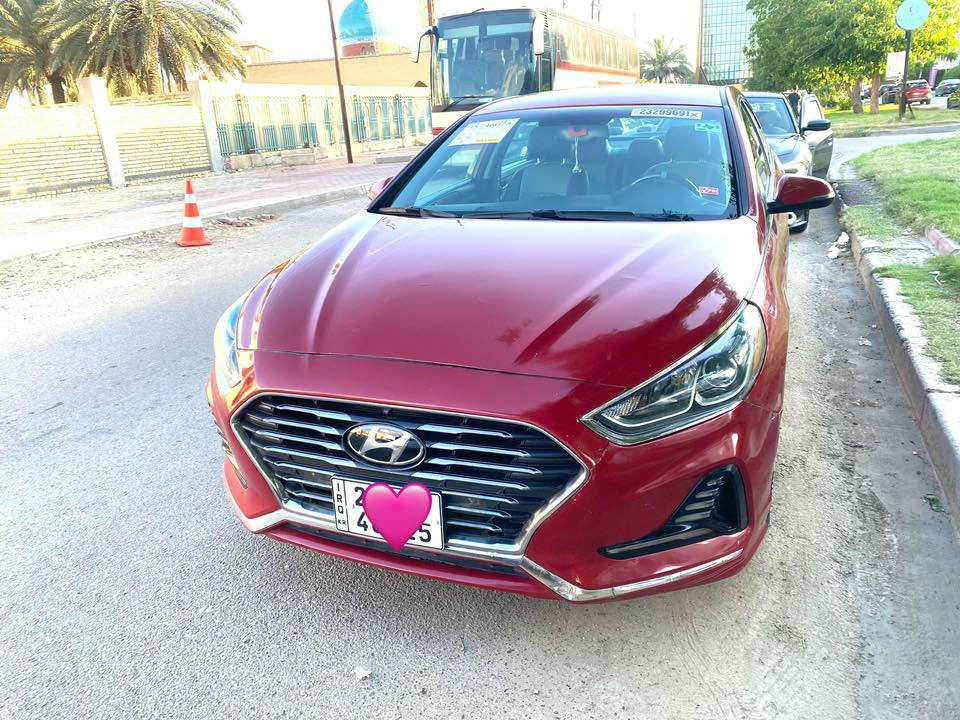 السلام عليكم
سوناتا2018 
وارد امريكي حادثهه حلو كدام عينك وموجود سونار بيهه
فول مواصفات عدا الفتحه
بصمه تشغيل
كشن كهرباء
وضعيات قياده 
باسمي تريد تحويل تريد وكاله
السعر 138 وبيهه مجال قليل للطيبين
*********** متواجد واتساب فقط
مكاني الدوره حي دجله
