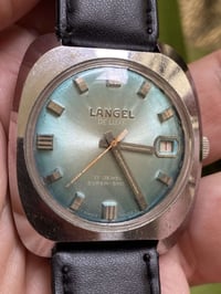 لنكل  سويسري   نصب تكويك   تعمل بكفاءة عالية   مينا فيروزي جدا مميزة  ...