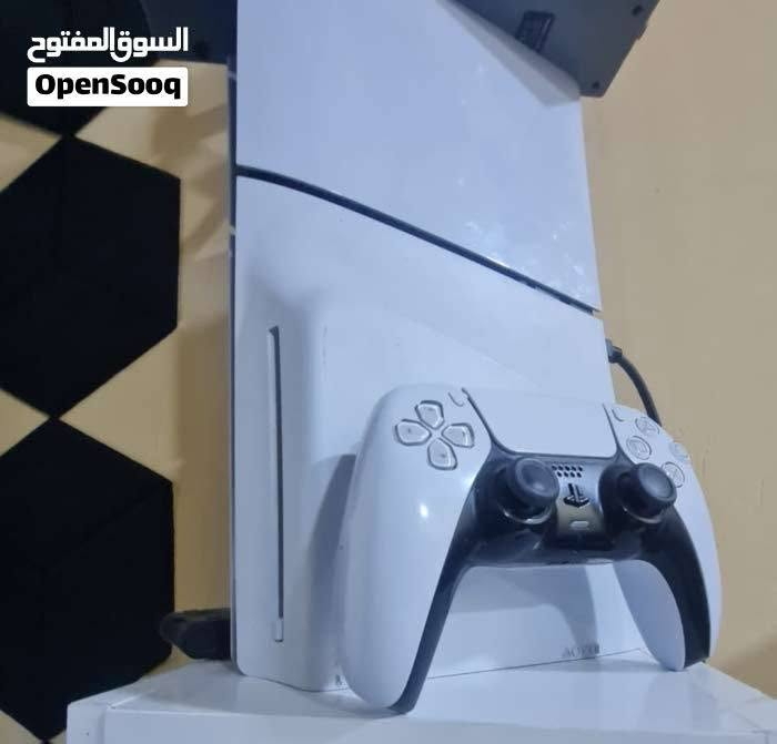 مستعمل نظيف جدا جدا
جوستك وباكيت وملحقاته الاصليه
مع الاضافات
البلي فات وياه
سماعة البلي الاصليه pulise elite
مع ubs يحتاجله بطاريات
ب850 الف مع الملحقات

بلاي 5  سلم 
واحد تيرا مستعمل اخو الجديد
ويا يده الاصليه وكارتونه وملحقاته الاصليه
ب 850 وبي ومجال

مكاني بصره
رقمي *********** للتواصل
