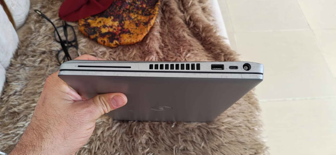 لابتوب ديل 5410 سلم نحيف جداااا
ويندوز 11
كور أي 5
جيل العاشر
شاشه 14 FHD لمس سريع
كيبورد عربي انگليزي ضوئي
الحماية كاميرا فيس + بصمه 
بطاريه 4 ال5 ساعات 
هارد 256 lexar اورجنال
رام 8 گيگا DDR4
كلش نظيف قليل الاستعمال
سعر 325 
*********** أربيل, العراق
