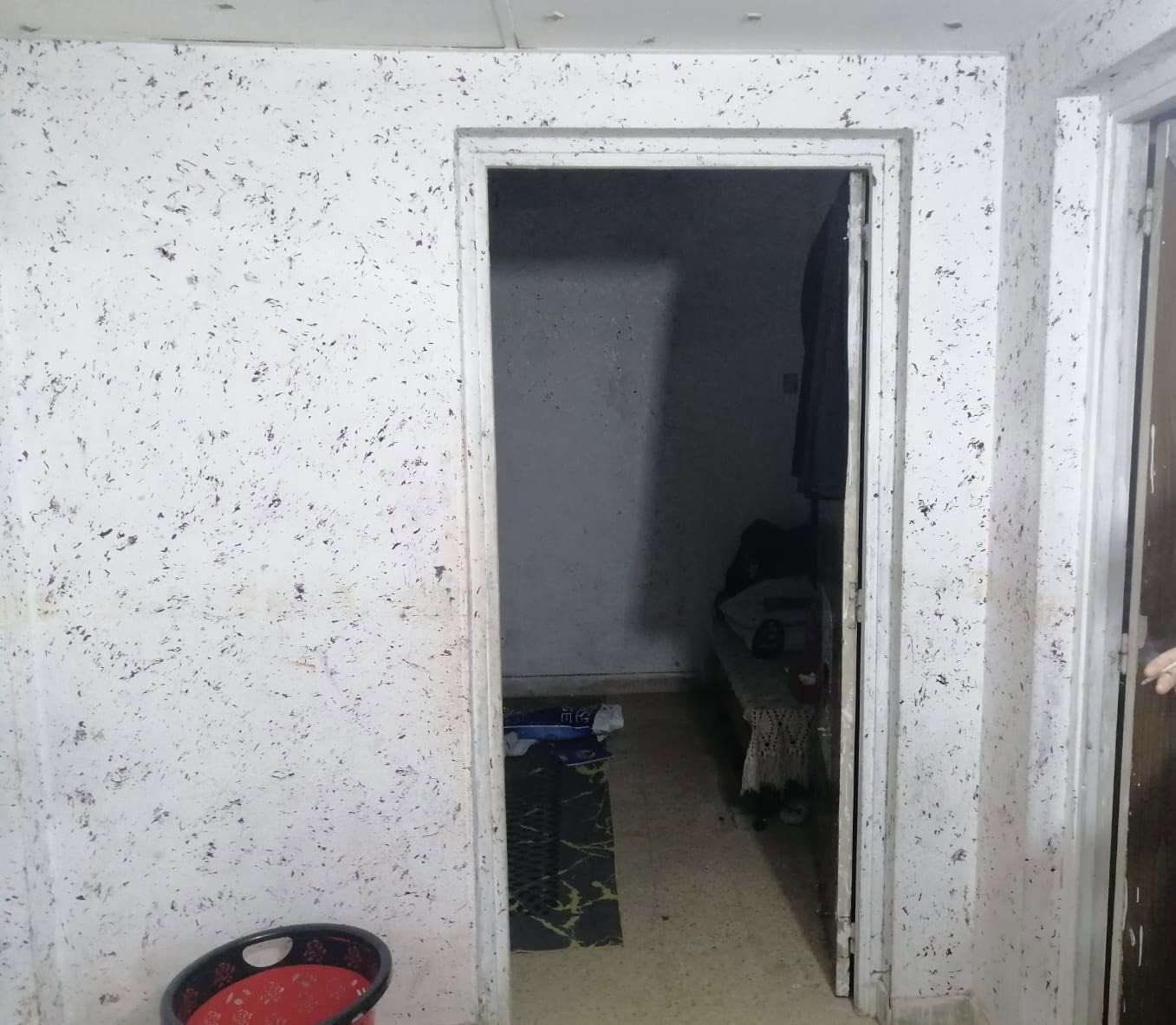 السلام عليكم 
شقة للبيع في بغداد قضاء المحمودية
 في مجمع الزهراء القادسية 2 غرفة نوم 
استقبل وملحقات 
وحديقة 
عماري   رقم 185 شقة 6  
سعر 45 مليون وبيه مجال  
***********
***********
