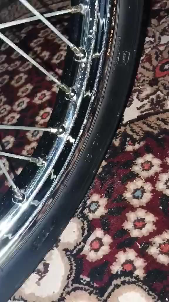 السلام عليكم دراجه للبيع نامه شلامجه 2023 اوراق سكنر كارتوني المكان حله ورديه داخل السعر 750 وبيه مجال ***********
