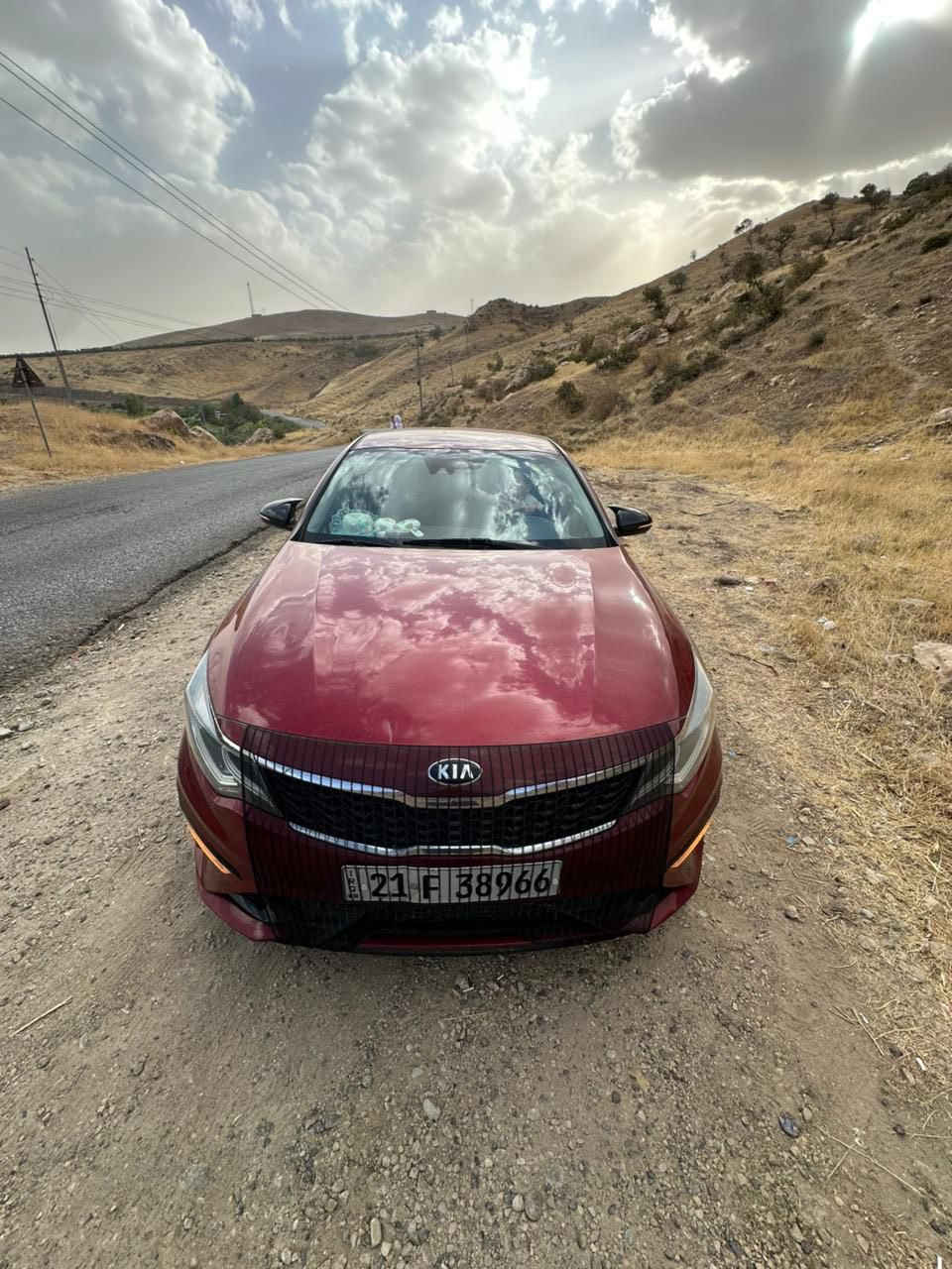 سلام عليكم
كيا اوبتيما موديل 2019
فئة الS
فول مواصفات عدا الفتحة
1-بصمة تشغيل +ابواب
2-كشن السايق كهرباء
3-كشنات نصين جلد ومخمل
4-صندوق ذكي من تتقرب يمه يفتح
5-رادار امامي وخلفي وجوانب
6-تحديد مسار 
7-مانع تصادم (توقف ذاتي)
8-مري شفط
9-لايتات منضومه كامله زينون
10-كامره خلفيه دواره وشاشه 
رقم سليمانيه سنويه بعدها ماساقطه شرط التحويل
السياره داخله كلين بدون حادث داخله سرقه ماخذين الحجر مال صالنصه 
السياره مكفوله من من كير ومحرك وايرباكات كلها سليمه 
ومكفوله من الضربه فقط بيها بارد بدايت الجاملغ عل كد شبر بل ضبط البجم كبس كله الراديترات وغاز كله مال شركه 
مكان السياره الكراده شارع الصناعه ***********
السعر 152وبيها مجال صور امريكا موجوده داخل المنشور
