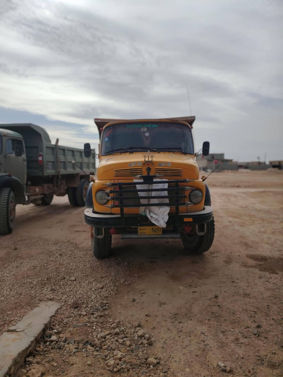 سلام عليكم اقجم البيع موديل 82 تحويل مباشر محرك وكير. اكسل كفاله قماره بلاديه شاصي مايلر ومطول ***********
