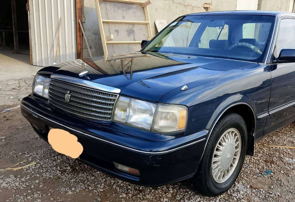 كراون ارنب موديل 1992
مصبوغ عام للجماليه
مكفوله من كص وحادث واصوليات كير ومحرك بشرط 
باسمي رقم بغداد انكليزي 
مكان السيارة بغداد 
للاستفسار ***********
