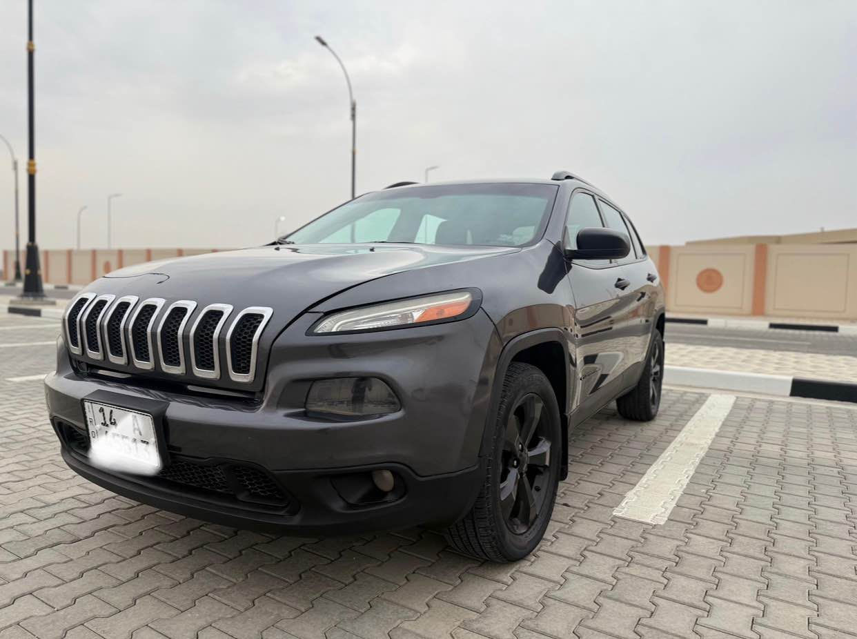 جيب شيروكي موديل 17 وارد كندي فقط بنيد سرقه بدون حادث كفاله من الحادث كفاله من الصبغ بس البنيد  *********** الاتصال 
محرك 6 سلندر تخم تاير تبريد رقم بصره بسمي سنويه جديده السعر 135 العنوان بصره البصرة, العراق
