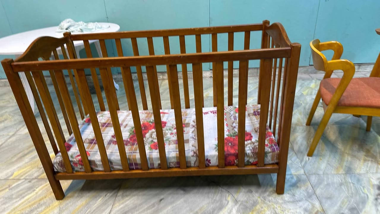 سرير، طفل خشب نظيف 🌹🌹🌹

السعر، 50الف 🔥🔥🔥

موصل الجانب الايسر /حي المثنى 🌿🌿🌿

الشارع المقابل لمنتزه المثنى
✅شارع عمارة النخيل 
✅وماكس جيم 
✅وازياء النمور 

داخل الفرع بالنزول قرب كراج  غسل السيارات   

(منزلي) لبيع الاثاث المستعمل 
متواجدون من الساعة ال3 الساعة 10 مساءاً 

الاتصال  من بعد  الساعة 2ظهرا  الى 12مساءا 

*********** موصل, نينوى
