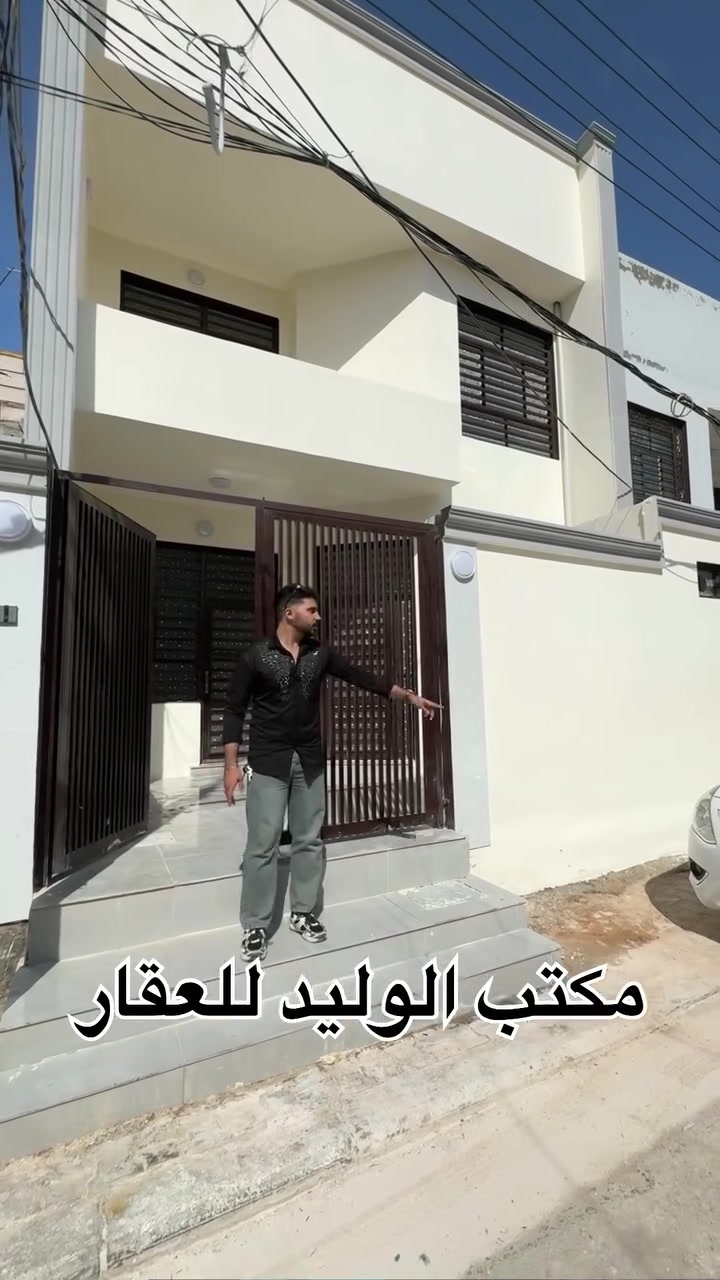 :

بيت للبيع في (حي المكرمه منطقه الـ8000)
سعر مناسب 🔥🔥

🔶 المساحة :135 متر

🧱 تفاصيل البيت: يتكون من طابقين

🔶 الطابق الأرضي: استقبال، صالة، مطبخ، غرفة نوم

🔶 الطابق الثاني: 3 غرف نوم، صالة، صحيات  

📍 العنوان: النجف الأشرف – شارع مكاتب الرشيد – حي الجمعية – مكتب الوليد للعقار

للأستفسار : ***********
