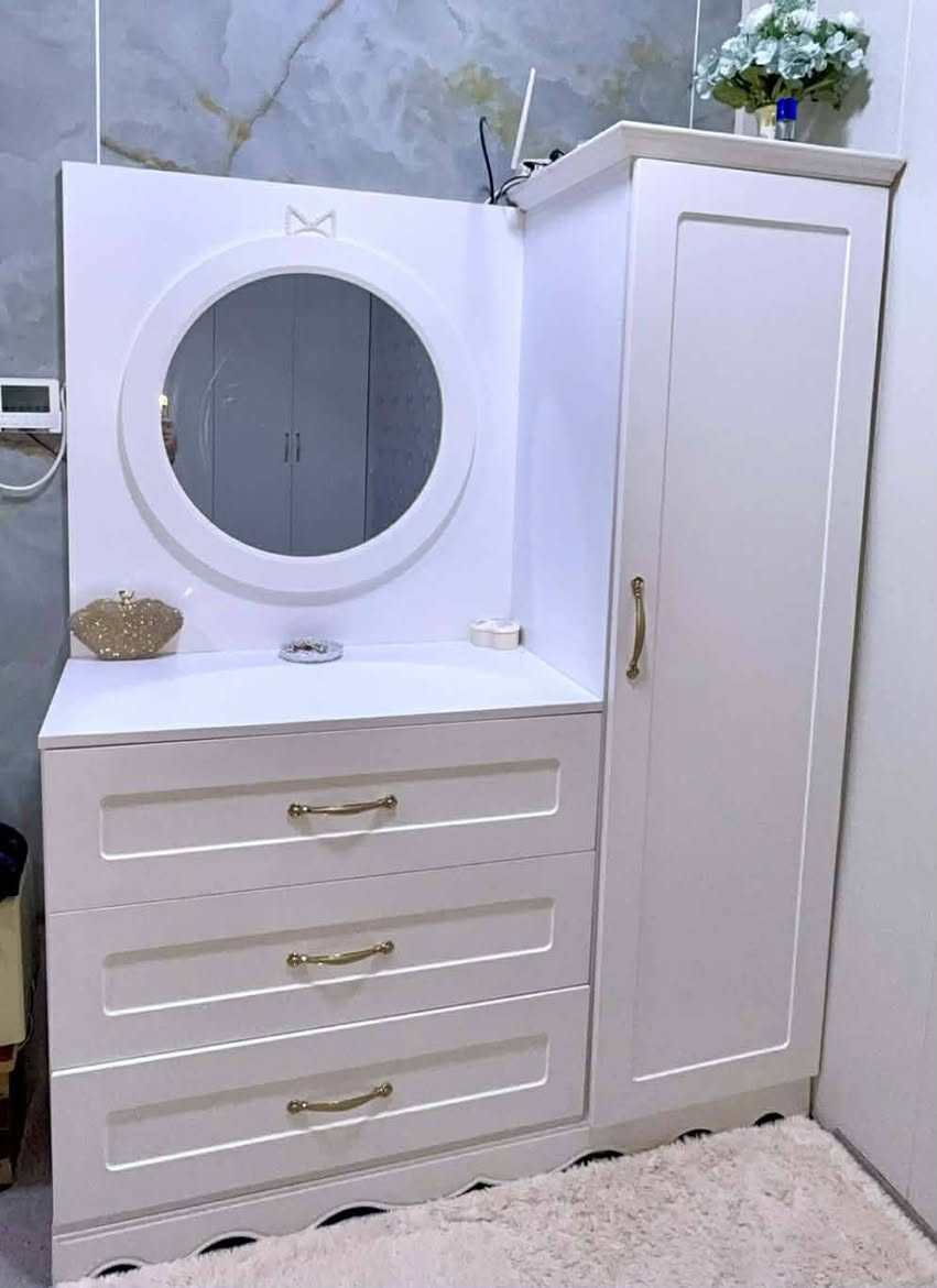 ميز  تواليت  و كه نتور  نوي يه هيج كيشه نيه ٩ وه ره قه له شه قلاوه


**إذا كنت صاحب هذا الإعلان وتريد حذفه لأي سبب، رجاءا أرسل رسالة إلى الدعم الفني**