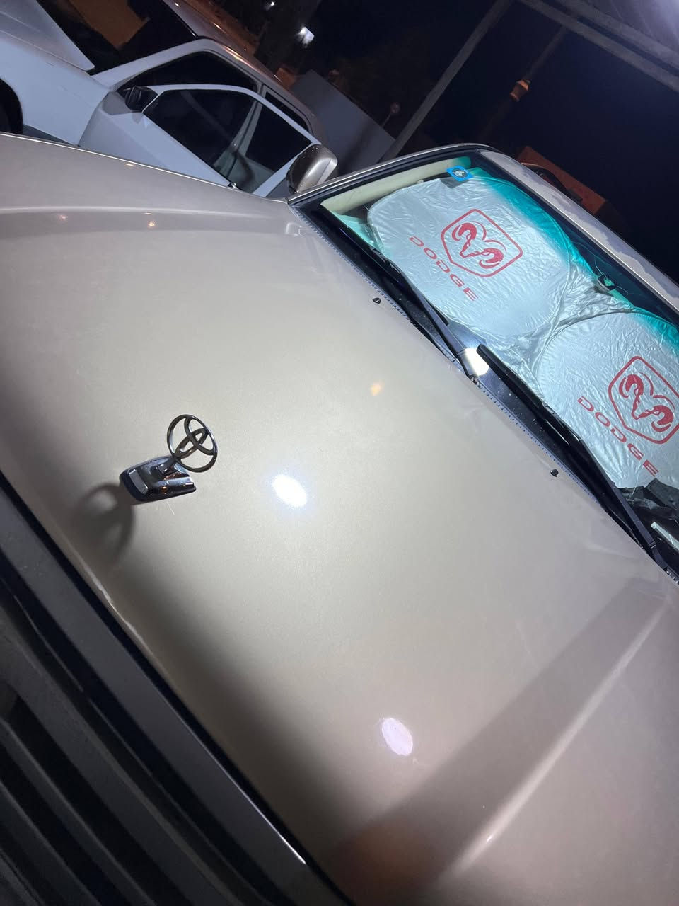 🚘 للبيع لاندكروزر GXR 2006 خليجي 🚘
▪️ اللون: ذهبي
▪️ الممشى: 370 ألف
▪️ محرك 6 سلندر
▪️رقم شبه مميز 66442 R 14
▪️ قير أوتوماتيك
▪️ دبل
▪️ فتحة سقف
▪️ ثلاجة
▪️ شاشة
▪️ كاميرا
▪️ مكيف أمامي وخلفي بارد
▪️ صبغ وكالة ماعدا البنيد
السيارة استخدام مرتب وجاهزة للفحص 👍
📍 المكان: الناصرية – شارع الإمام علي
💰 السعر: 180 قابل للتفاوض للصامل
للاستفسار مراسلة خاص أو اتصال
***********
