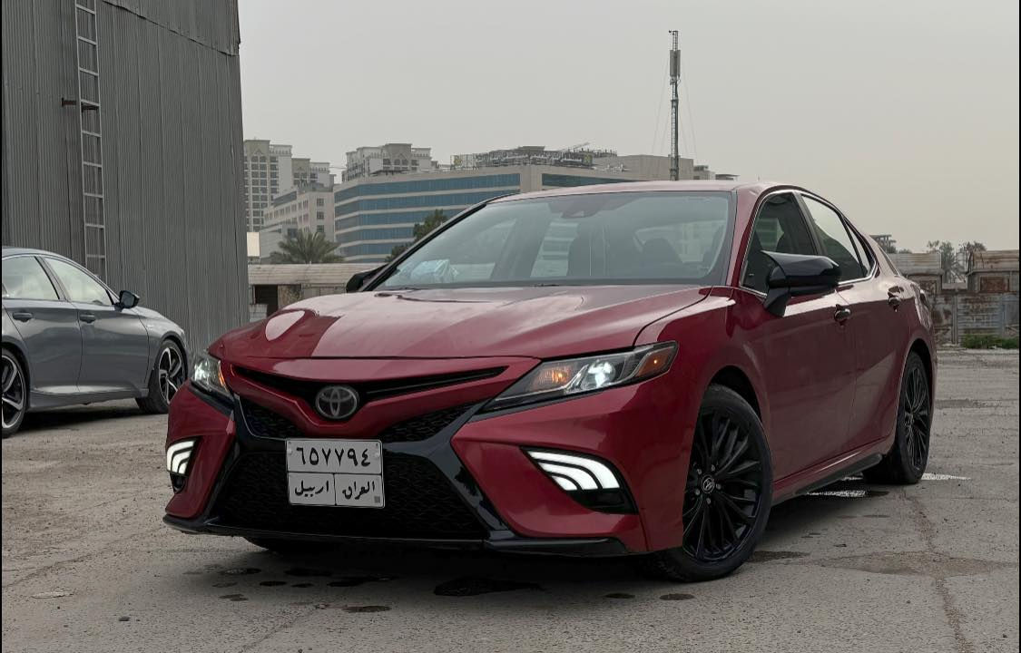 سلام عليكم 
كامري  موديل ١٩ 
٤ سلندر محرك ٢٥٠٠
فئة se
حادث خلفي خفيف جداً مكان رقم  مصبوغ فقط يعني نص قطعه صبغ مكان الرقم الخلفي فقط ونص الدعاميه الخلفيه مرشوشه 
ولا ايرباك طاك بيها على وضعهن ابلادي مال شركة 
منضومة زنون بيها زرع عدسات ٣٠٠ دولار 
بكلايت رياضي ٣٧٥ دولار 
موصفات ال se المعروفه السيارة ماشيه ١٤٠ الف كيلو (مو ميل ) 
السيارة كاملة على الاخير مابيها اي نقص تخم تاير جديد صدر بحالة ممتازه جدا 
السيارة شوفت عينكم حلوه ومرتبه ونضيفه 
سعرها ١٨٨ وبيها مجال قليل 
او مرواس ويا جارجر موديل 17 او 18 
مكاني بغداد 
رقم ( *********** )
ورحمه الله  والديكم 🌹
