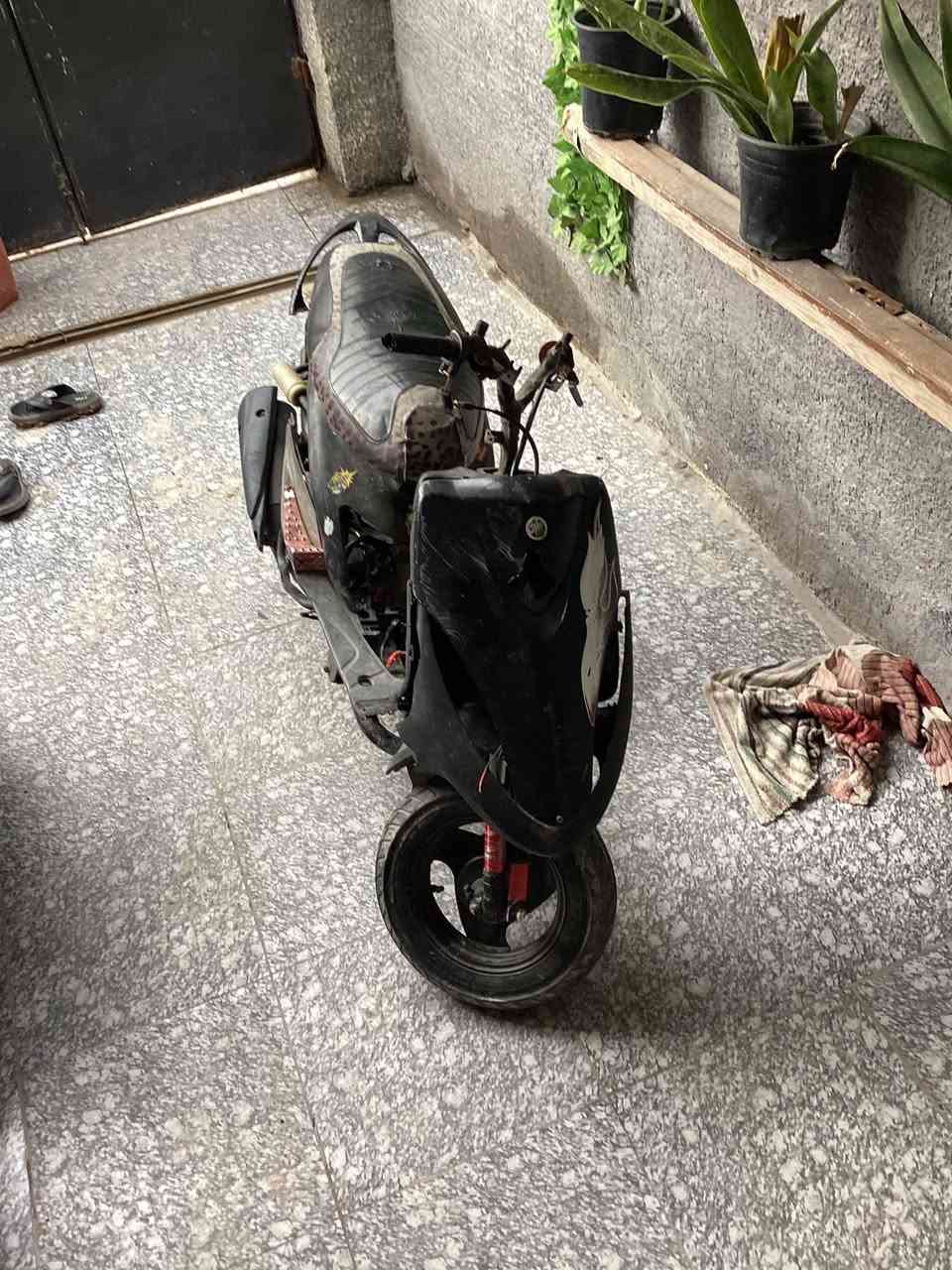 سلام عليكم ماكس عدله للبيع ابيعلك  كوم حديد لا تكلي شبيها هيه الدراجه شغاله بس اني ابيعلك طافيه بيها هواي نقوصات السعر 200 وبيها مجال كلش بصيط عنواني بغداد الرشاد مقابل فلكه حي النصر


**إذا كنت صاحب هذا الإعلان وتريد حذفه لأي سبب، رجاءا أرسل رسالة إلى الدعم الفني**